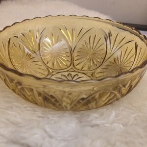 VINTAGE  AMBER GLASS BOWL